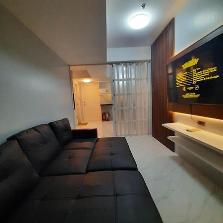 Beach Front Living In The Heart Of The City, Azure Residences Манила Экстерьер фото