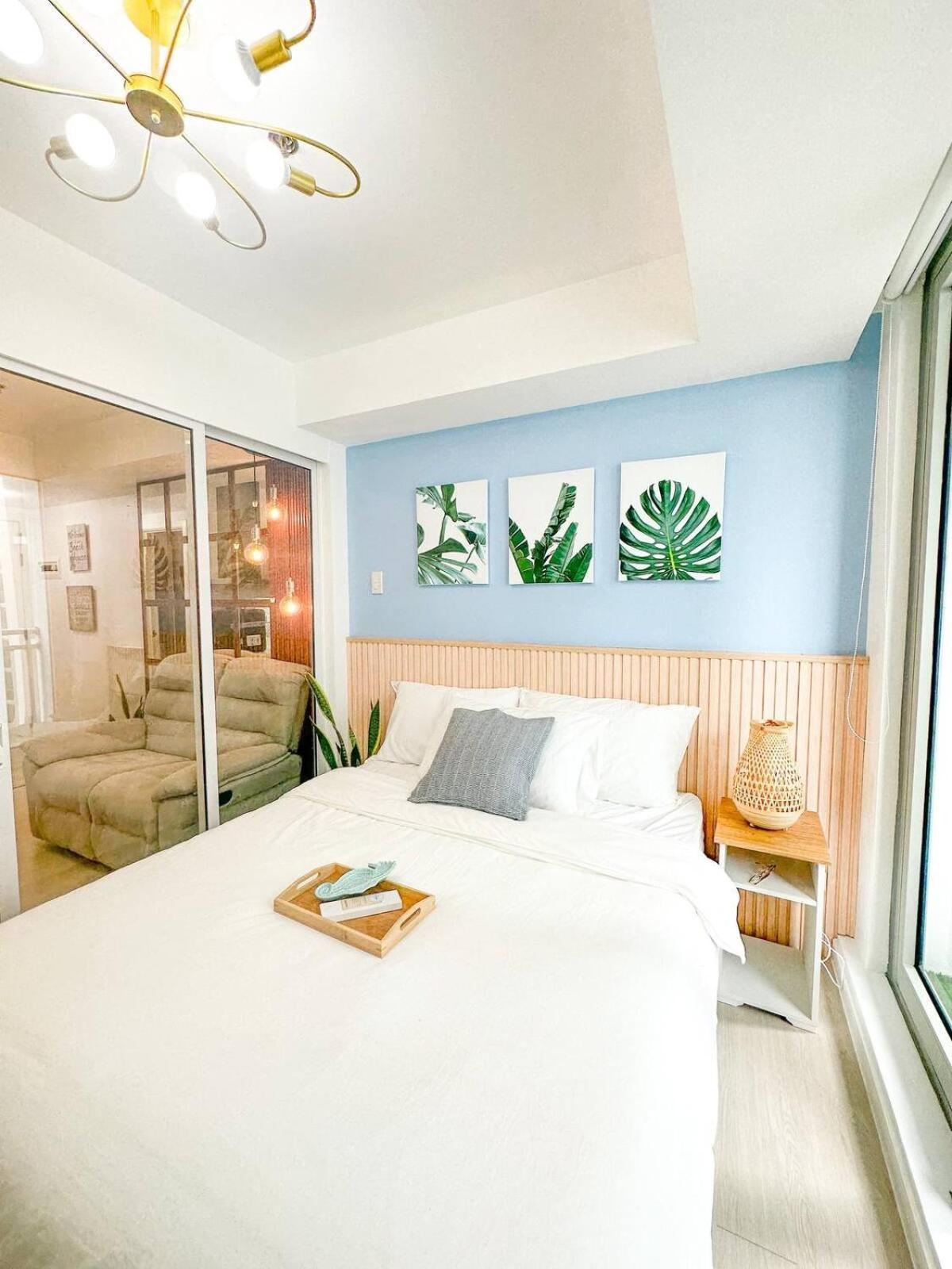 Beach Front Living In The Heart Of The City, Azure Residences Манила Экстерьер фото